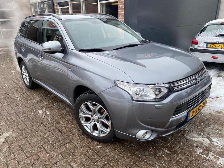 Occasion Mitsubishi Outlander Instyle 135 PK (99 kW) 2013 Grijs SUV