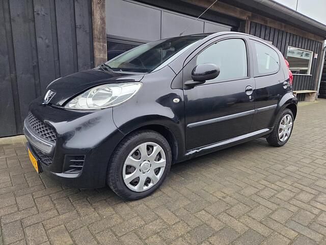 Occasion Peugeot 107 68 PK (50 kW) 2010 Zwart Hatchback