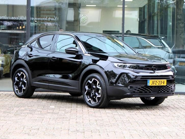 Zwart Gebruikt 2024 Opel Mokka Ultimate SUV | € 27.897 (Iets duurder) - Afbeelding 1/4