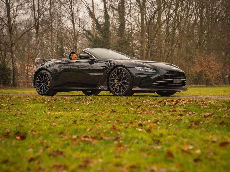 Occasion Aston Martin V12 Vantage 699 PK (514 kW) 2023 Groen (metallic) Cabriolet
