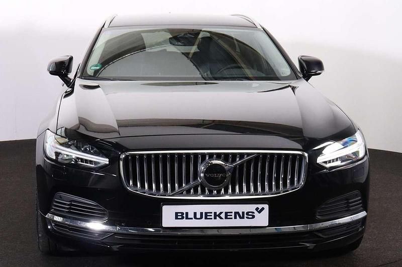 Occasion Volvo V90 Core 349 PK (256 kW) 2023 Zwart Stationwagen