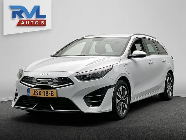 Wit Occasion 2022 Kia Ceed Sportswagon Stationwagen | € 20.600 (Goede deal) - Afbeelding 1/4