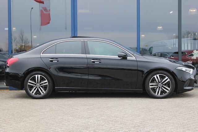 Occasion Mercedes A180 Business 136 PK (100 kW) 2022 Zwart Sedan