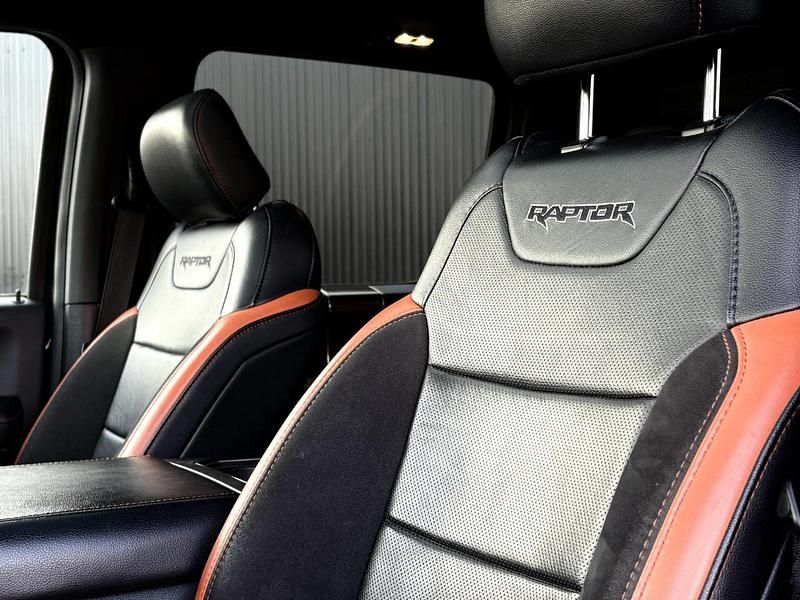 Occasion Ford F-150 Raptor 457 PK (336 kW) 2018 Zilver Pickup