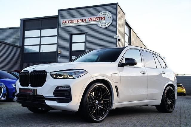 Wit Gebruikt 2021 BMW X5 Executive SUV | € 39.945 (Goede deal) - Afbeelding 1/4