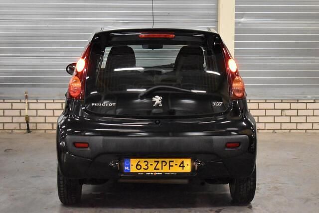 Occasion Peugeot 107 Active 68 PK (50 kW) 2013 Zwart Hatchback