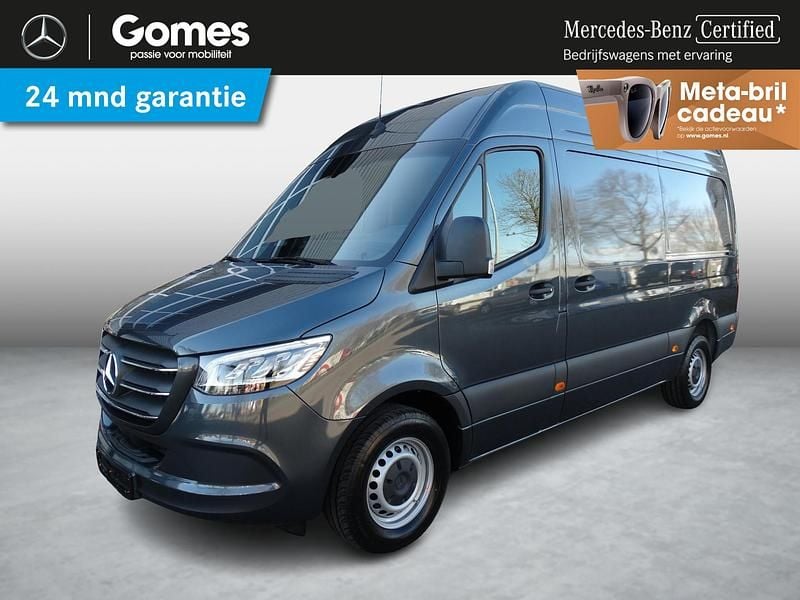 Grijs Gebruikt 2024 Mercedes Sprinter Van | € 46.950 - Afbeelding 1/4