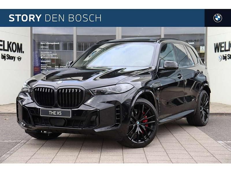Zwart Nieuw 2025 BMW X5 Comfort Edition SUV | € 133.124 (Iets duurder) - Afbeelding 1/4