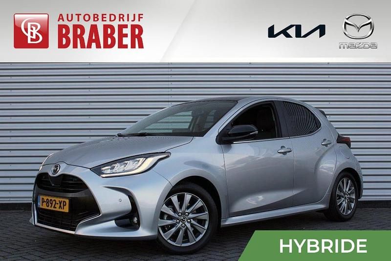 Gebruikt 2022 Toyota Yaris Hybrid Hatchback | € 26.950 (Duur) - Afbeelding 1/4