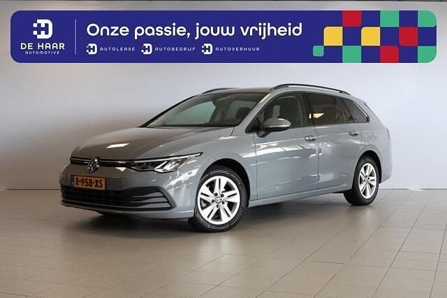 Grijs Occasion 2022 VW Golf VIII Life Stationwagen | € 20.900 (Super prijs) - Afbeelding 1/4