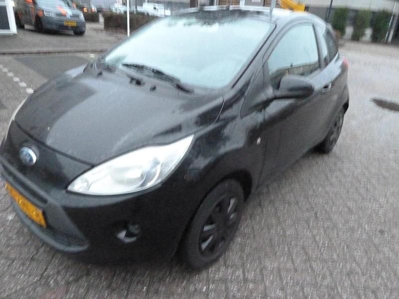 Zwart Gebruikt 2009 Ford Ka Trend Hatchback | € 1.250 (Eerlijke prijs) - Afbeelding 1/4
