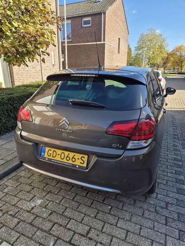Bruin Gebruikt 2015 Citroën C4 Business Class Hatchback | € 4.750 (Eerlijke prijs) - Afbeelding 1/4