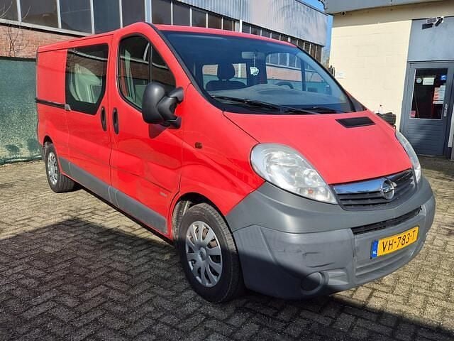 Occasion Opel Vivaro 114 PK (83 kW) 2014 Rood MPV
