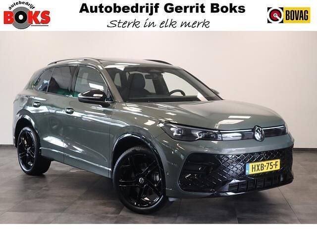 Groen Gebruikt 2024 VW Tiguan Business SUV | € 57.750 (Eerlijke prijs) - Afbeelding 1/3