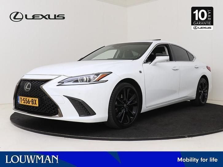 Wit Gebruikt 2023 Lexus ES300H Sport Design Packet Sedan | € 39.950 (Super prijs) - Afbeelding 1/4