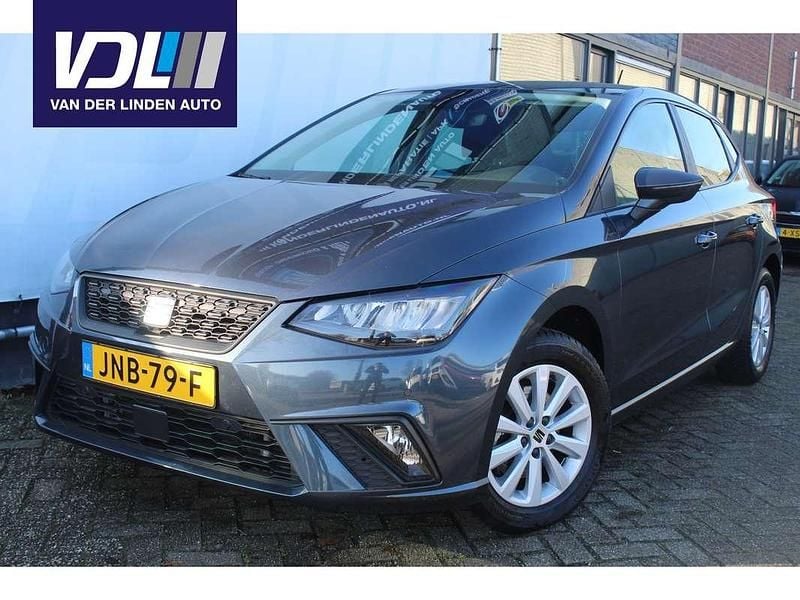 Grijs Occasion 2023 Seat Ibiza Business Hatchback | € 19.650 (Goede deal) - Afbeelding 1/4