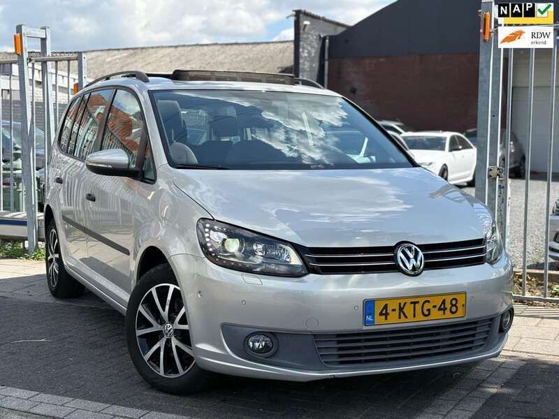 Grijs Gebruikt 2011 VW Touran MPV | € 10.450 (Eerlijke prijs) - Afbeelding 1/4