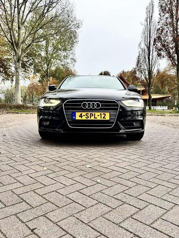 Zwart Gebruikt 2013 Audi A4 Ambition Stationwagen | € 8.200 (Eerlijke prijs) - Afbeelding 1/4