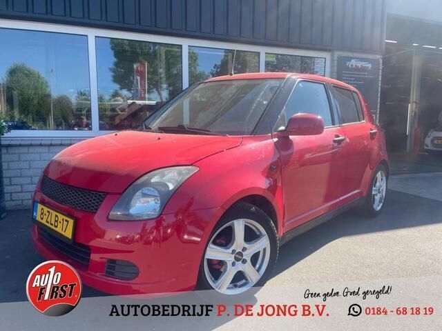 Rood Gebruikt 2007 Suzuki Swift Hatchback | € 2.975 (Goede deal) - Afbeelding 1/4