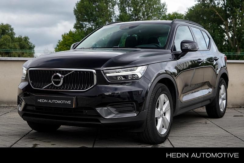 Zwart Gebruikt 2021 Volvo XC40 Momentum SUV | € 31.995 (Goede deal) - Afbeelding 1/4