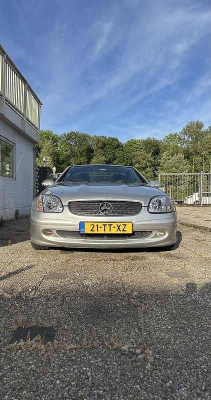 Grijs Gebruikt 2000 Mercedes SLK200 Cabriolet | € 4.490 (Eerlijke prijs) - Afbeelding 1/4