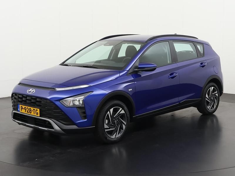 Intense blue pearl (yp5) Gebruikt 2022 Hyundai Bayon Comfort SUV | € 20.895 (Eerlijke prijs) - Afbeelding 1/4