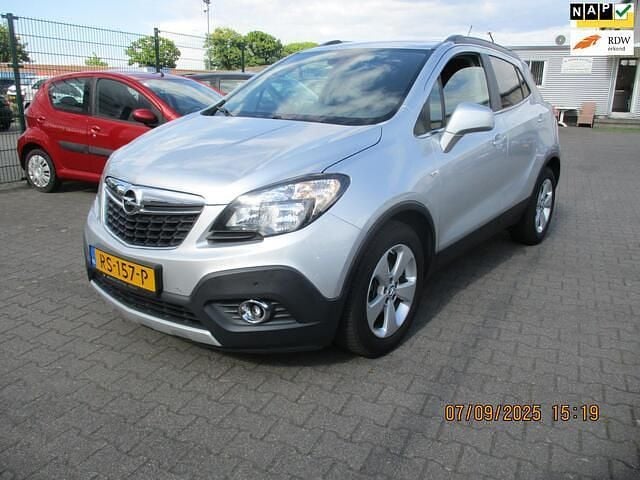 Grijs Gebruikt 2016 Opel Mokka Selection SUV | € 7.499 (Goede deal) - Afbeelding 1/4
