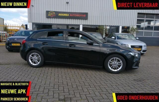 Zwart Gebruikt 2019 Mercedes A160 Advantage Hatchback | € 17.495 (Eerlijke prijs) - Afbeelding 1/4