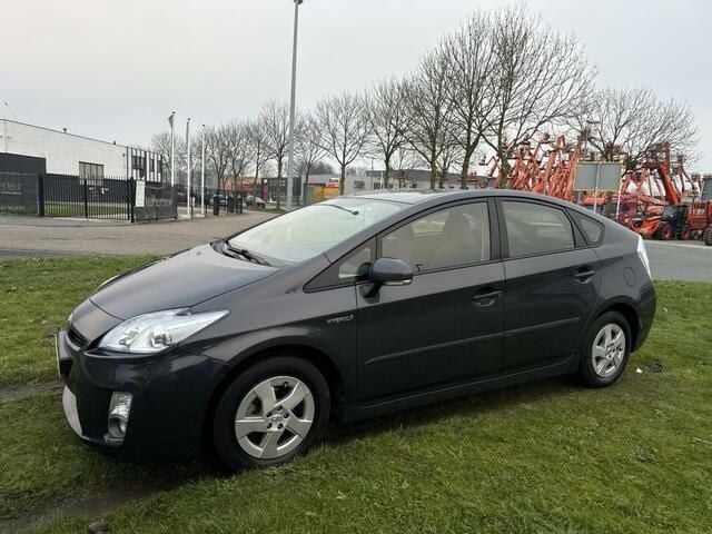 Occasion Toyota Prius Comfort 99 PK (72 kW) 2011 Grijs Hatchback