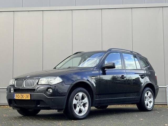 Zwart (metallic) Gebruikt 2008 BMW X3 Executive SUV | € 5.000 (Super prijs) - Afbeelding 1/4