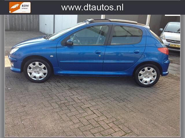 Blauw Gebruikt 2005 Peugeot 206 Hatchback | € 1.399 - Afbeelding 1/4