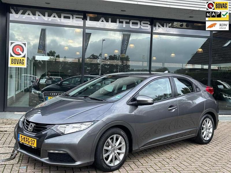 Grijs Gebruikt 2013 Honda Civic Comfort Hatchback | € 8.499 (Eerlijke prijs) - Afbeelding 1/4