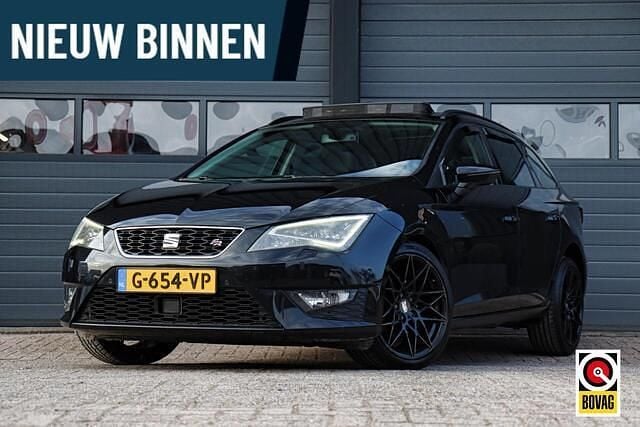 Zwart Occasion 2014 Seat Leon ST FR Stationwagen | € 9.950 (Eerlijke prijs) - Afbeelding 1/4