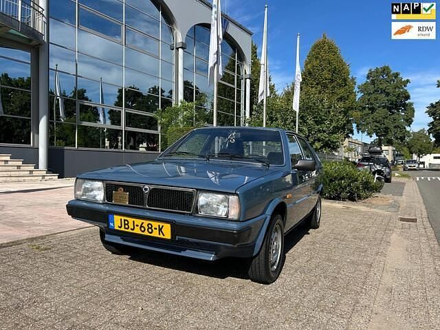 Blauw Gebruikt 1980 Lancia Delta | € 9.900 - Afbeelding 1/4