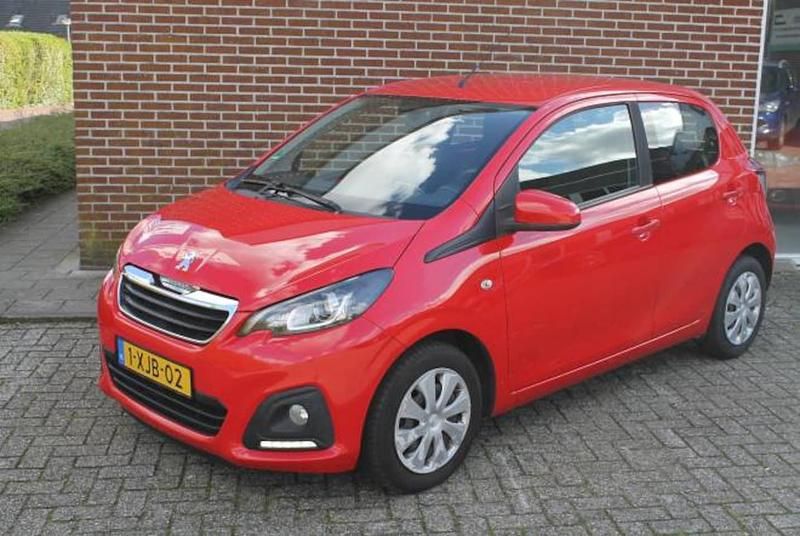 Rood Gebruikt 2014 Peugeot 108 Active Hatchback | € 4.495 (Super prijs) - Afbeelding 1/4