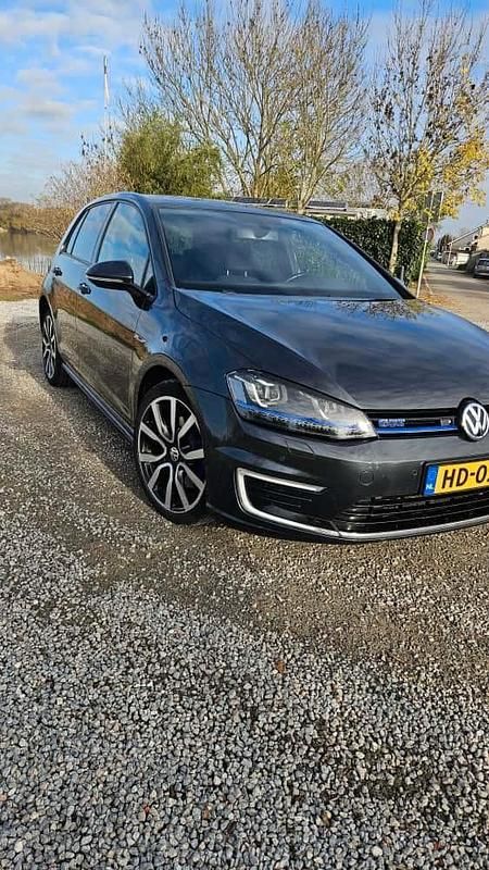 Gebruikt 2015 VW e-Golf GTE Hatchback | € 9.950 - Afbeelding 1/4