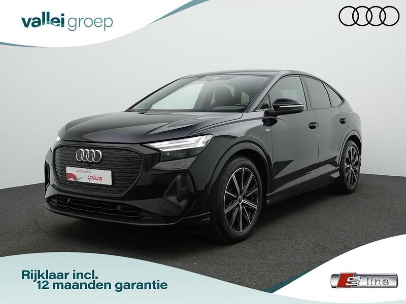 Zwart Occasion 2022 Audi Q4 e-tron S-Line SUV | € 34.900 (Iets duurder) - Afbeelding 1/4