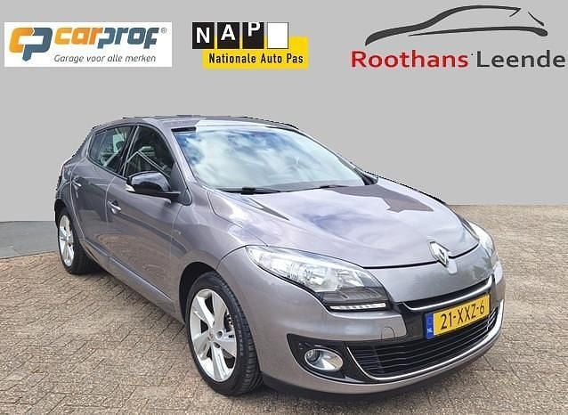 Grijs Gebruikt 2012 Renault Mégane III Bose Edition Hatchback | € 5.900 (Eerlijke prijs) - Afbeelding 1/4