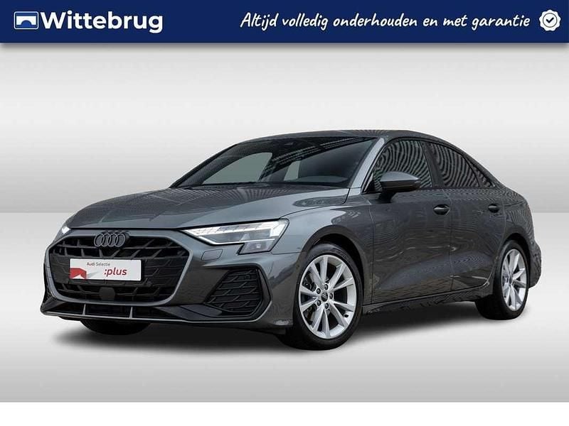 Grijs Gebruikt 2024 Audi A3 e-tron S-Line Hatchback | € 34.950 - Afbeelding 1/2