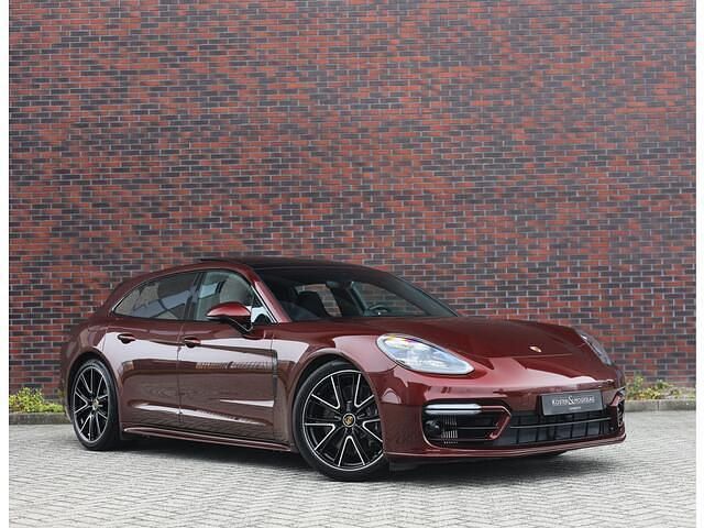 Rood Gebruikt 2022 Porsche Panamera S E-Hybrid Platinum Edition Sedan | € 99.950 (Eerlijke prijs) - Afbeelding 1/4