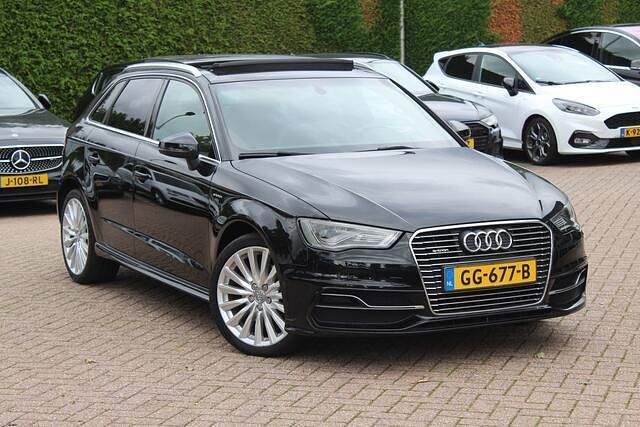 Zwart Gebruikt 2015 Audi A3 Sportback Ambition Hatchback | € 16.750 (Iets duurder) - Afbeelding 1/4