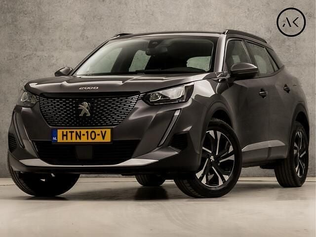 Grijs Gebruikt 2020 Peugeot 2008 Sport SUV | € 14.945 (Eerlijke prijs) - Afbeelding 1/4