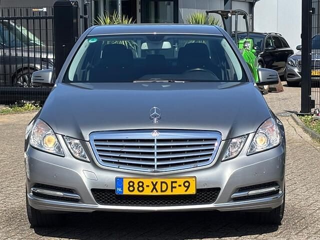 Occasion Mercedes E200 136 PK (100 kW) 2012 Grijs, metallic lak Sedan
