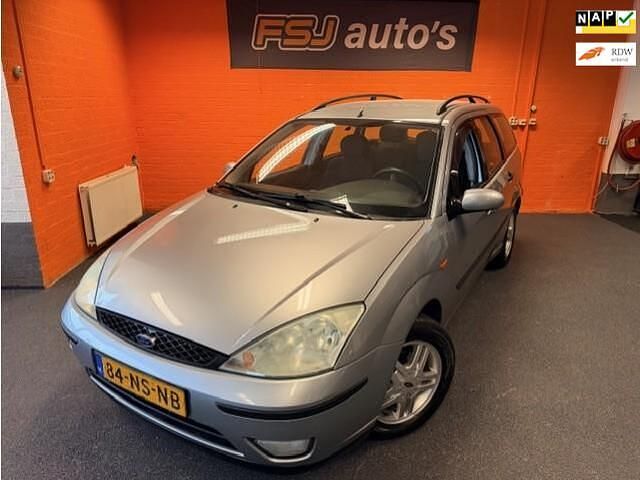 Occasion Ford Focus Trend 101 PK (74 kW) 2004 Grijs Stationwagen