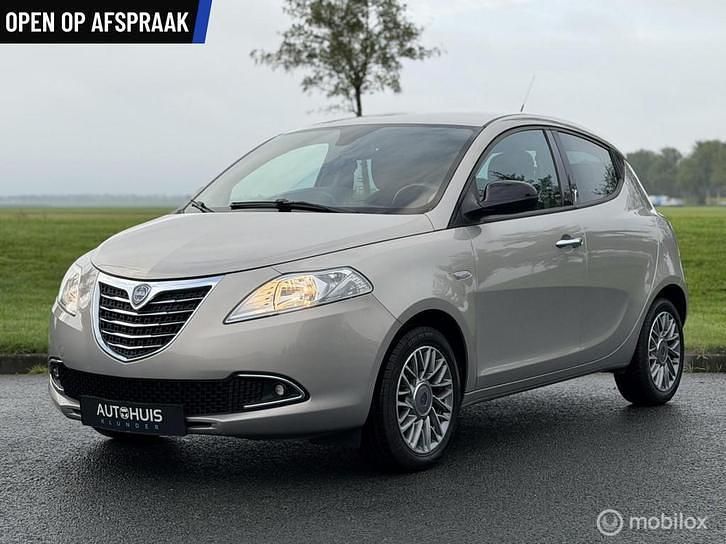 Beige Gebruikt 2012 Lancia Ypsilon Platinum Hatchback | € 4.690 (Eerlijke prijs) - Afbeelding 1/4