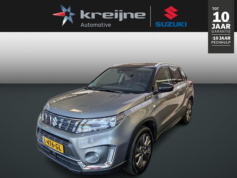 Grijs Occasion 2021 Suzuki Vitara SUV | € 21.925 (Eerlijke prijs) - Afbeelding 1/4