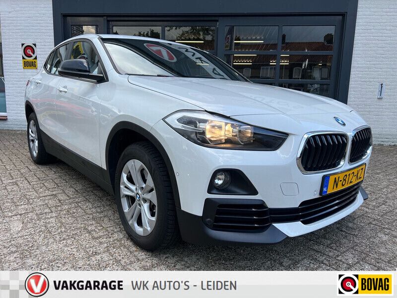 Wit Gebruikt 2022 BMW X2 Executive SUV | € 24.500 - Afbeelding 1/3