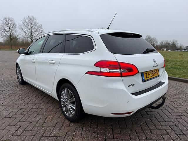 Occasion Peugeot 308 SW Premium 110 PK (80 kW) 2019 Wit Stationwagen