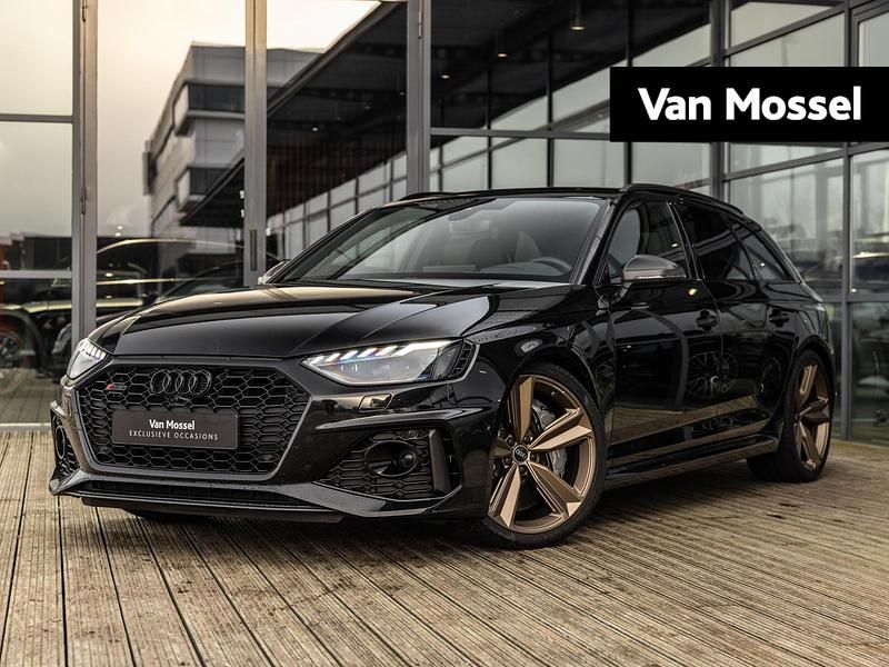 Zwart Gebruikt 2020 Audi RS4 Exclusive Stationwagen | € 68.900 (Eerlijke prijs) - Afbeelding 1/4
