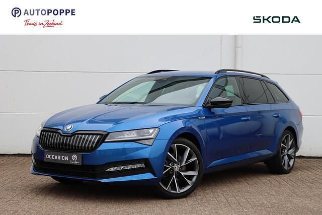 Blauw Gebruikt 2022 Skoda Superb Business Line Stationwagen | € 29.950 (Iets duurder) - Afbeelding 1/4